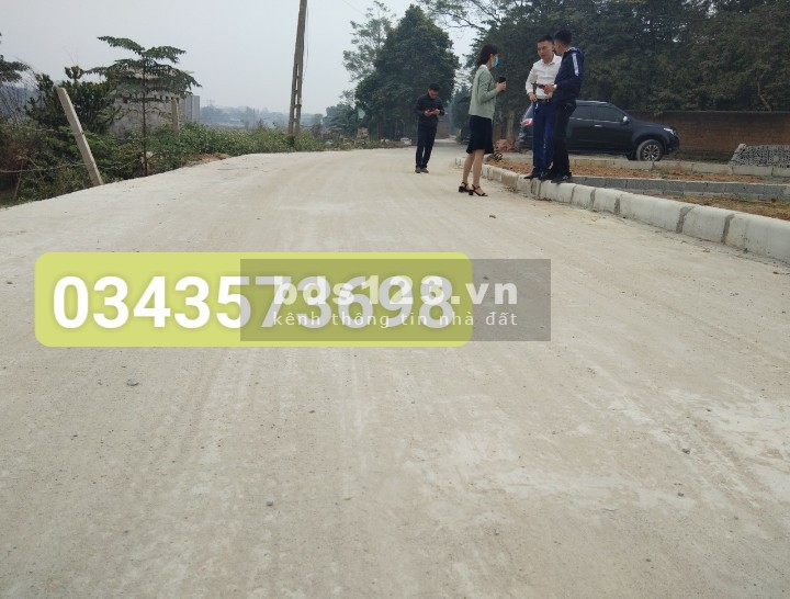 Cần bán 64m2 đất Tân Xã, cách DT 419 350m, cách CNC Hòa Lạc 1km, oto tránh, sẵn sổ full thổ cư nhỉnh 800tr