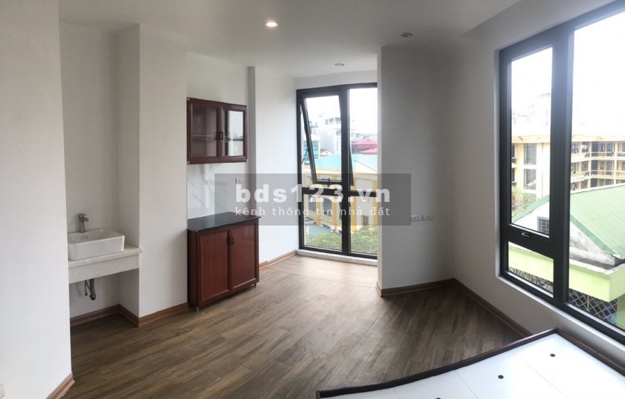 Bán chung cư mini oto tránh, DT 77m2 7 tầng ,16 phòng, thang máy giá 9.5 tỷ.