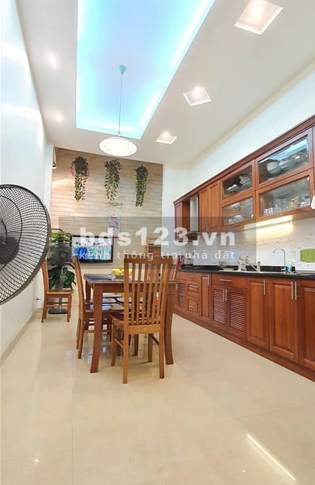 Bán nhà đẹp PL ô tô đỗ cửa ngõ 165 Thái Hà 5 tầng x 52m2 giá 8,4 tỷ. LH 0912442669