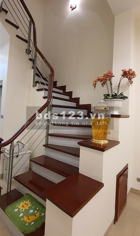 Bán nhà đẹp PL ô tô đỗ cửa ngõ 165 Thái Hà 5 tầng x 52m2 giá 8,4 tỷ. LH 0912442669