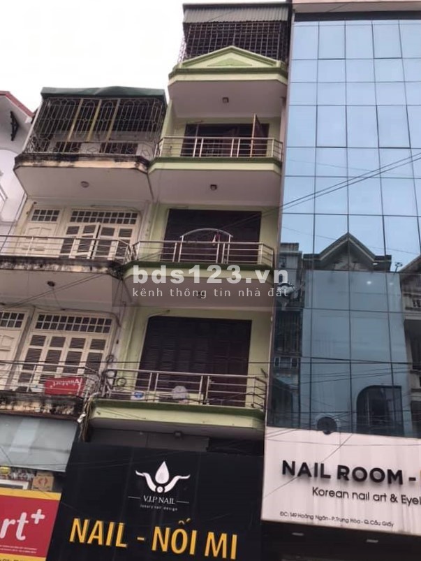 Mặt phố Hoàng Ngân. Kinh doanh. Đẹp nhất phố . 45m2. 15.5 tỷ.
