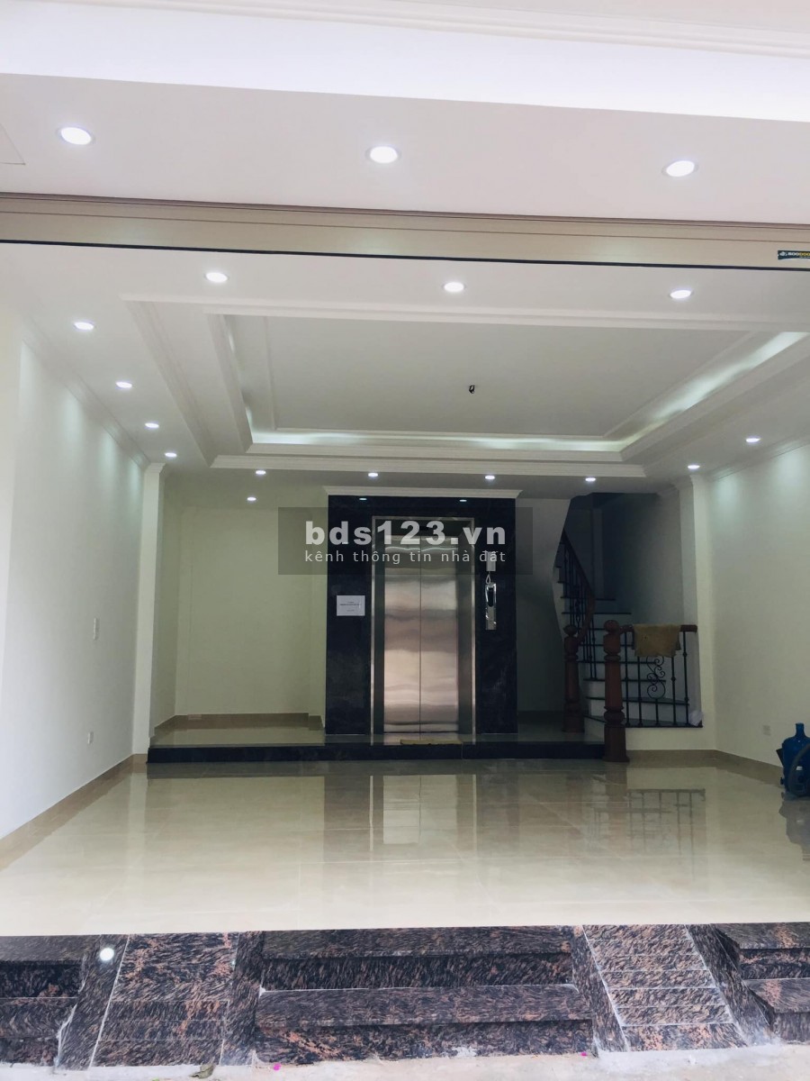 Trung Tâm Ba Đình, Mới Đẹp, Ô Tô 45 Chỗ, 60m2 x 6 Tầng Thang Máy Chỉ 9.6 Tỷ.