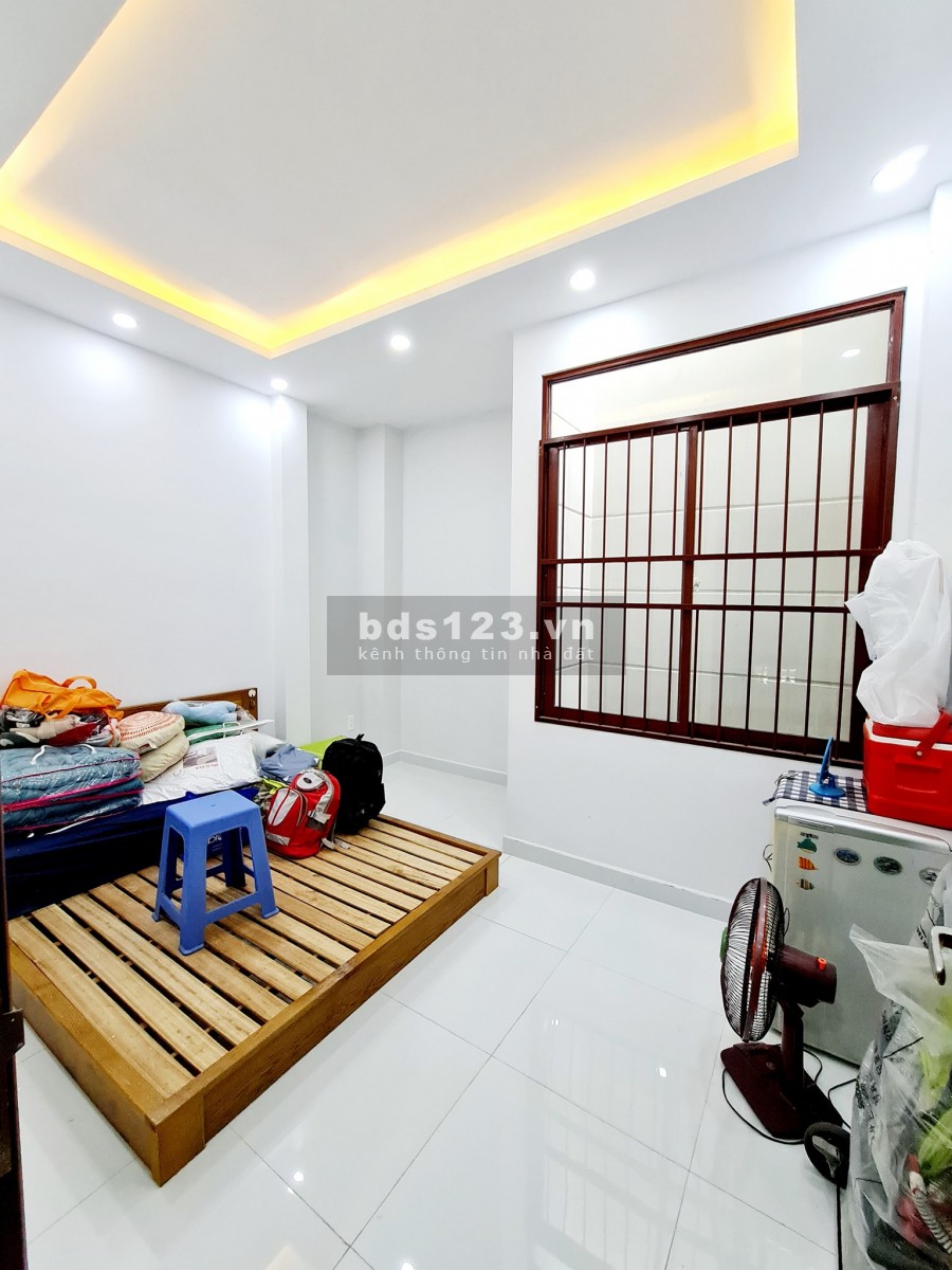 Tân Phú, 46m2 1 trệt 2 lầu, giá 4.790 tỷ