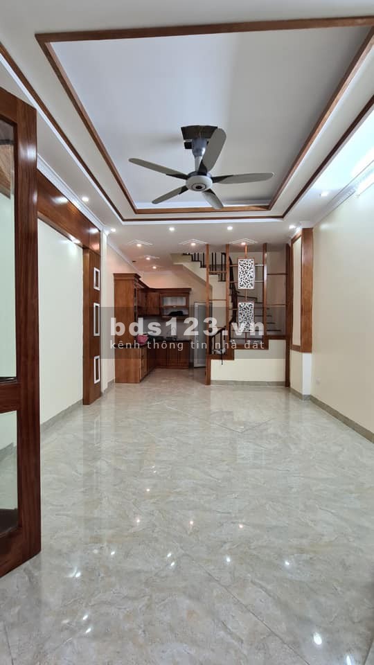 Cần bán GẤP nhà đẹp Bùi Xương Trạch, Thanh Xuân 39m2, 3.1 tỷ