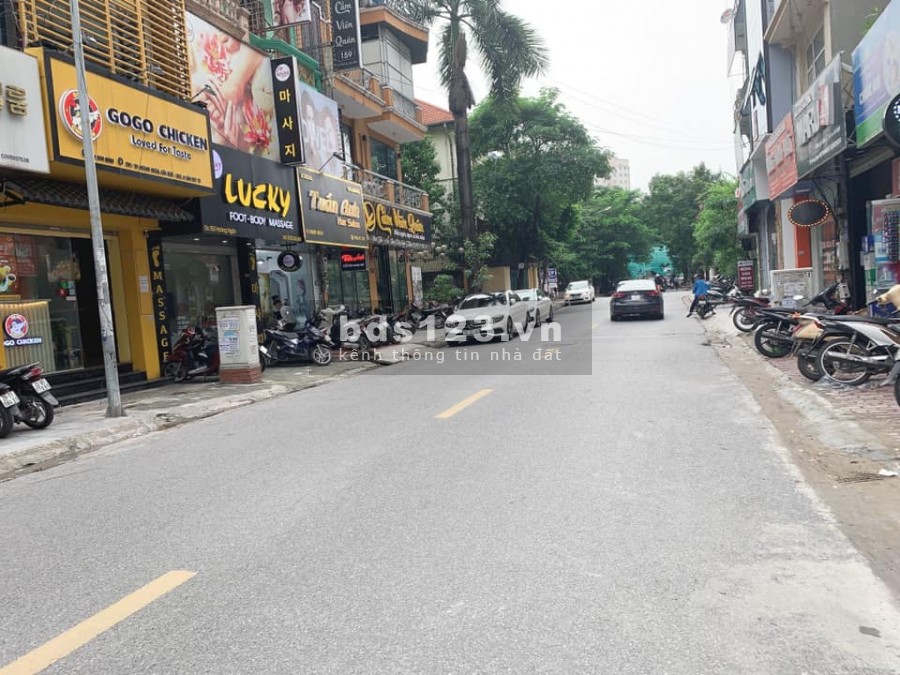 Mặt phố Hoàng Đạo Thúy. Kinh doanh. Đẹp nhất phố . 46m2. 14 tỷ.