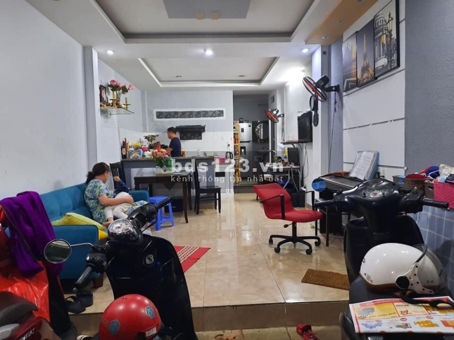 Bán gấp nhà Quận 10 Lý Thái Tổ Giá rẻ 32m2 chỉ có 3.7 tỷ
