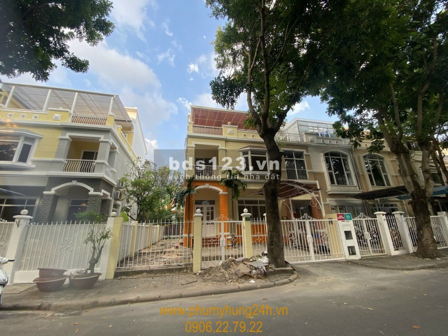 Bán Biệt Thự Mỹ Giang 2A, Căn Góc 9.6*18m Giá 30 Tỷ