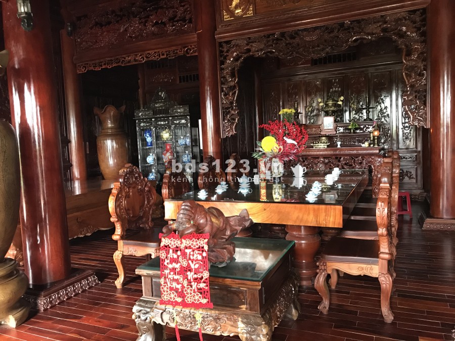 Đất chợ ven biển tiện ích đầy đủ