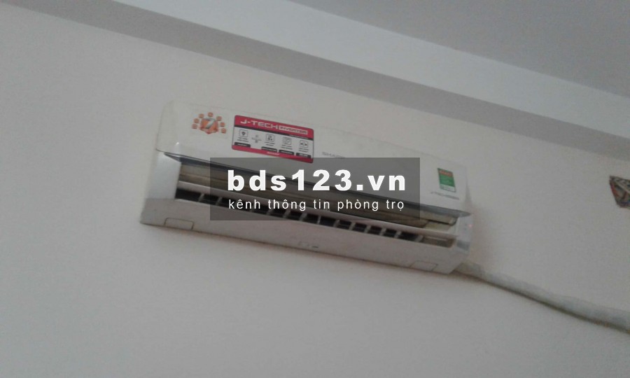 Cho thuê Phòng trọ có gác, máy lạnh, ban công, tầng trệt