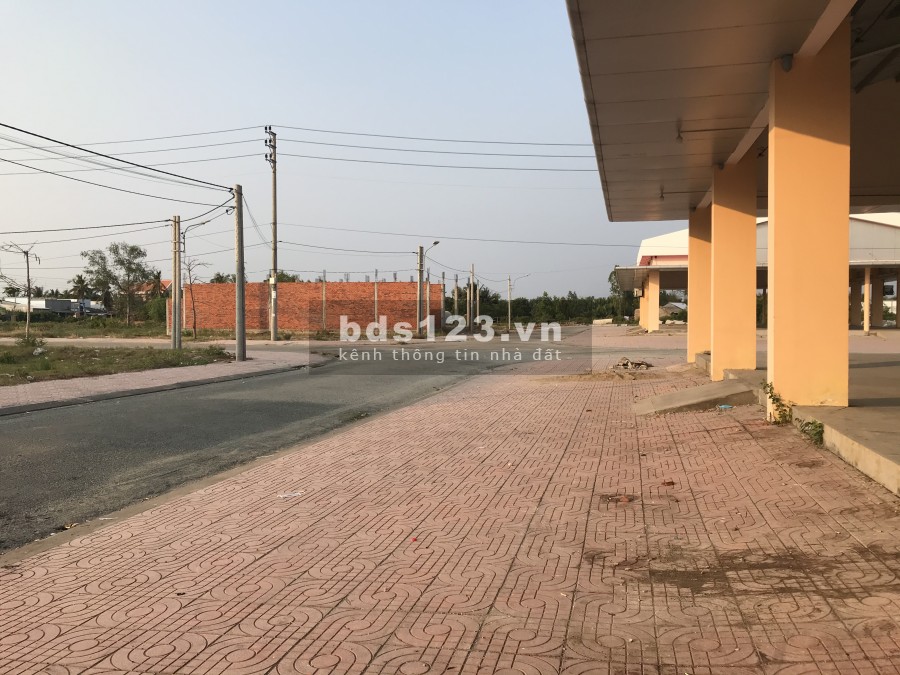 Đất chợ ven biển tiện ích đầy đủ
