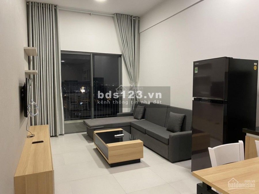 Nhượng lại căn hộ rộng 70m2, 2 PN, đủ đồ dùng vào ở ngay, cc Masteri M-One, cho thuê giá 14 triệu/tháng