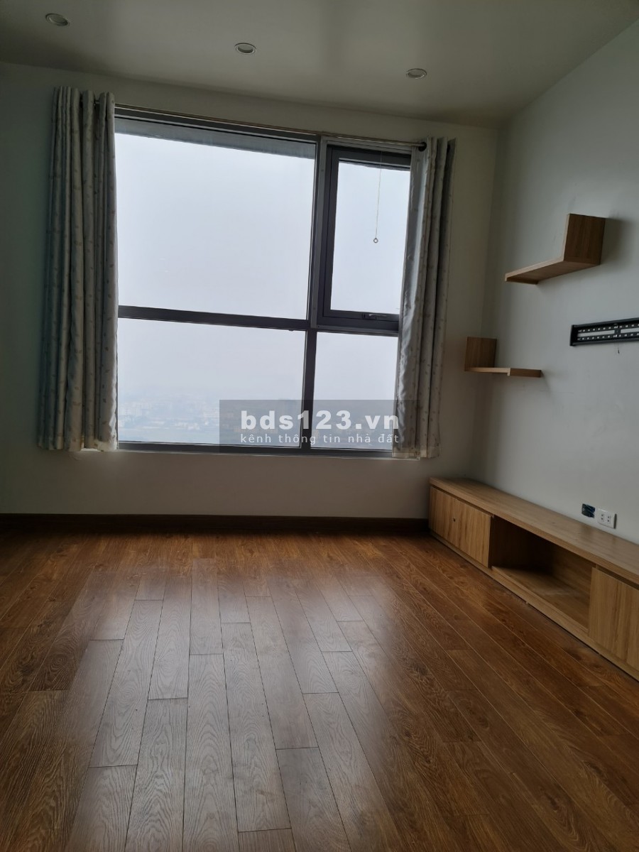 Bán gấp căn góc 3PN 102m tầng trung Vinhomes Gardenia, Giá 4.25 tỷ LH: 0352781220