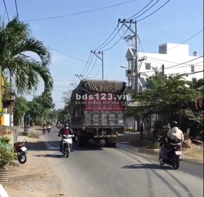 Bán nhà mặt tiền Dương Công Khi, Hóc Môn - 166m2, giá 5.60 Tỷ