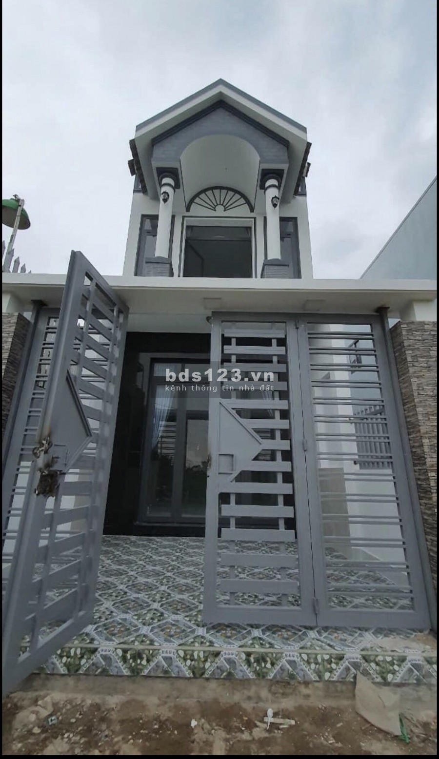 Khách gửi bán nhà như hình, sổ riêng, bao phí sang tên