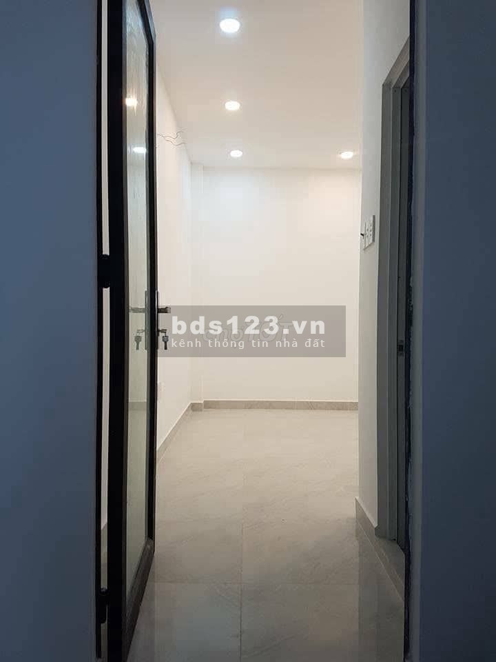 CHO THUÊ NHÀ LÀM CHDV Đ HỒ THỊ KỶ Q10 10PN