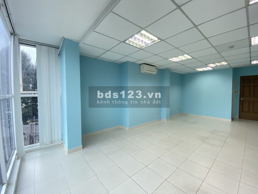 Chính chủ cho thuê văn phòng 40m2 - Trung tâm thành phố, giá tốt