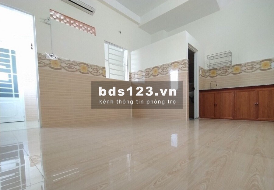 PHÒNG MỚI XÂY 30M2 CÓ MÁY LẠNH - GẦN TRƯỜNG ĐH NGUYỄN TẤT THÀNH Q12