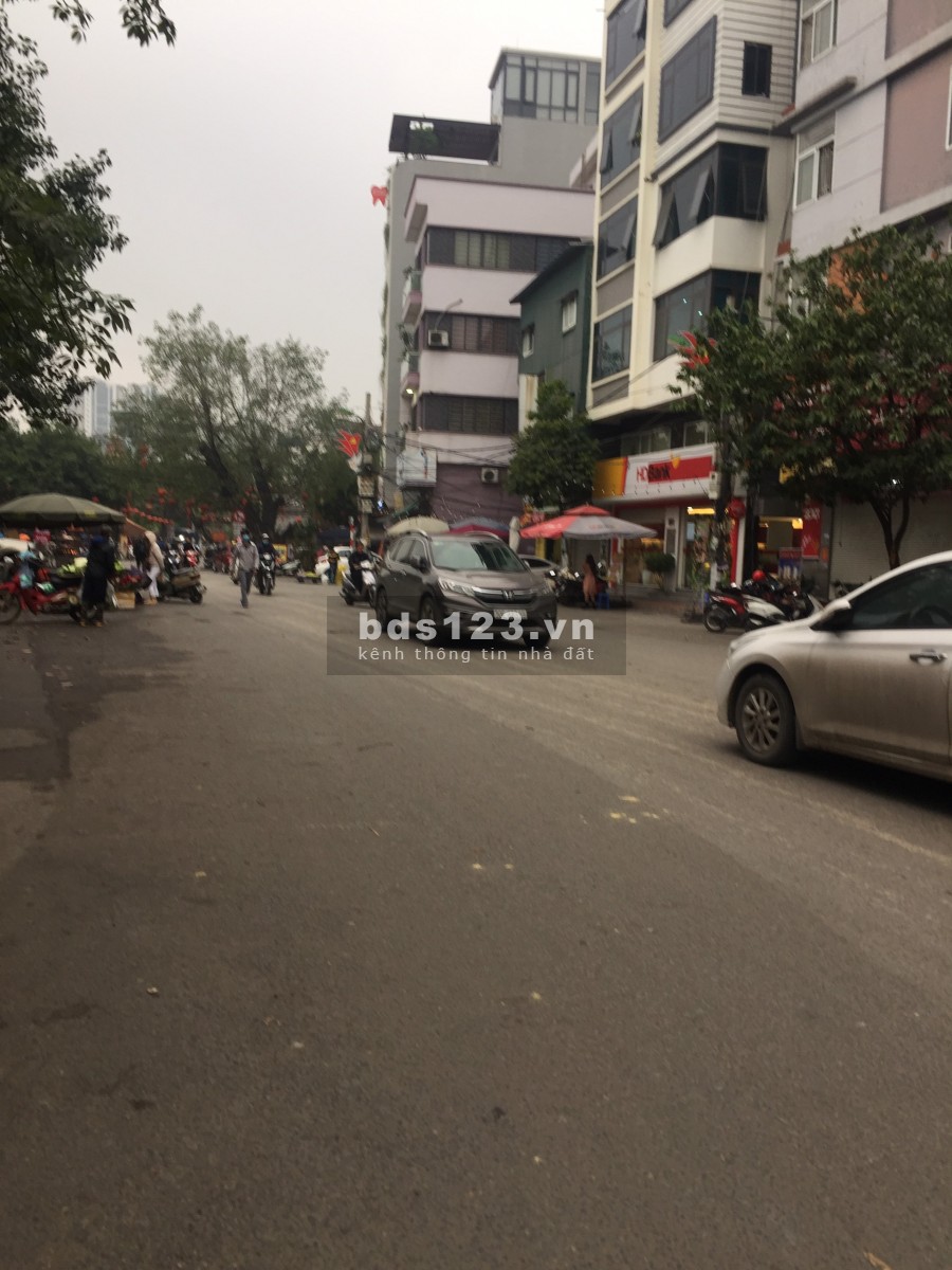 Lô Góc-Triều Khúc Ô tô Kinh doanh dt 29m2. Mt 3.3m Giá 2.5 Tỷ