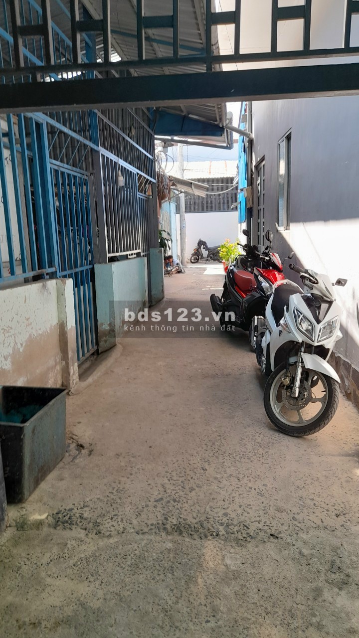 Bán Nhà GẦN Cầu Nguyễn Tri Phương QUẬN 8 Gía Rẽ