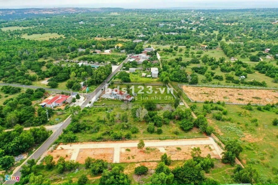 Chính chủ cần bán gấp lô đất ven biển, sổ đỏ sang tên, tăng giá nhanh