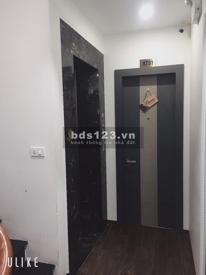 Khách sạn mặt phố Giảng Võ, thang máy Nhật, full thiết bị, doanh thu 160tr 1 tháng
