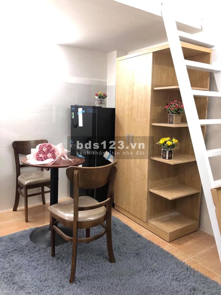 Tìm bạn nữ ở ghép trong nhà. Phòng có toilet riêng. Có thể nấu ăn. Có điều hòa, nước nóng lạnh