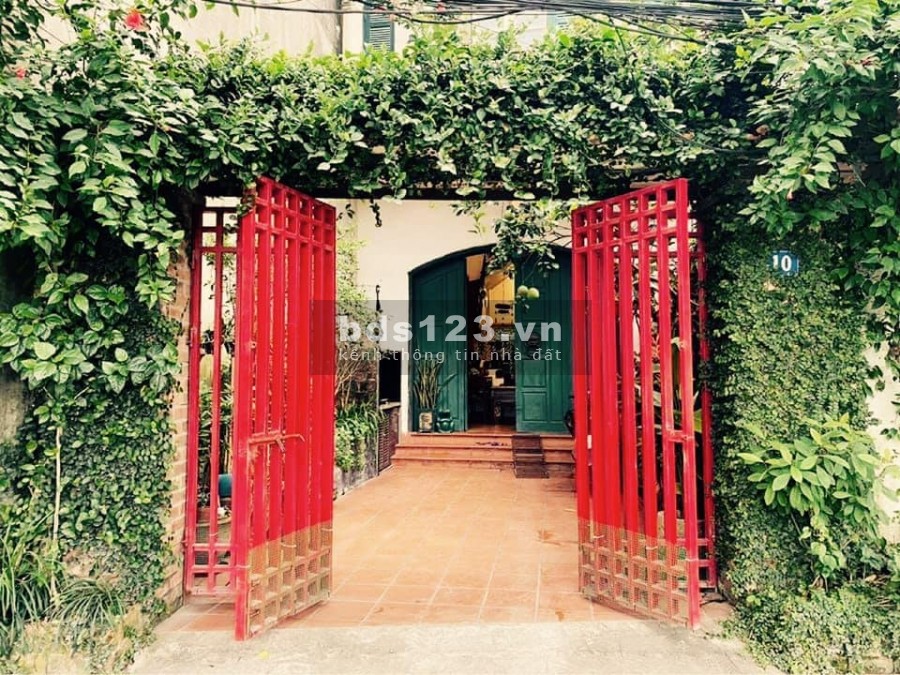 Bán nhà Lạc Long Quân, Tây Hồ. Vỉa hè, ô tô, KD. 230m2 MT12m nhỉnh 45 tỷ