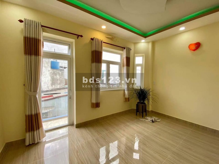 Nhà Gò Vấp 4,8 tỷ, DT 45m2, 4 Tầng, Đường Lê Đức Thọ. Còn Thương lượng
