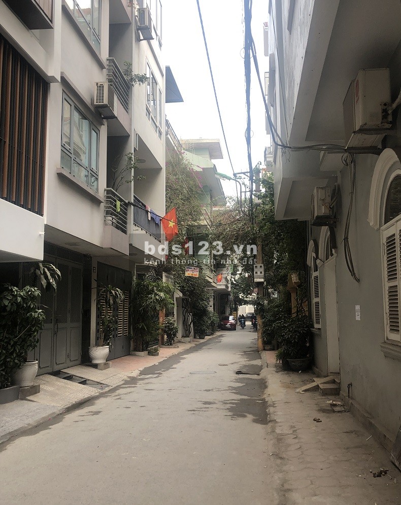 Bán nhà CHO THUÊ phố Hoàng Cầu, Mặt phố Ô tô lô góc 77m2, 7 tầng, thang máy
