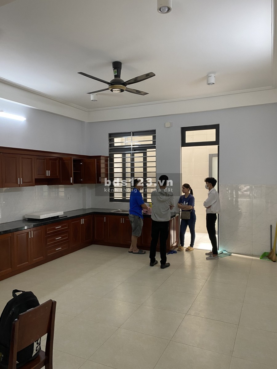Nhà Vip Bình Lợi 5x20 Trệt 3Lầu-ST Full ML Giá 24Tr/th