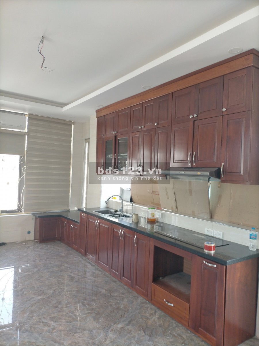 4 TỶ NHÀ MỚI TRUNG TÂM CẦU GIẤY, 30M2, 6 TẦNG, 3 NGỦ. LH: 0961139798
