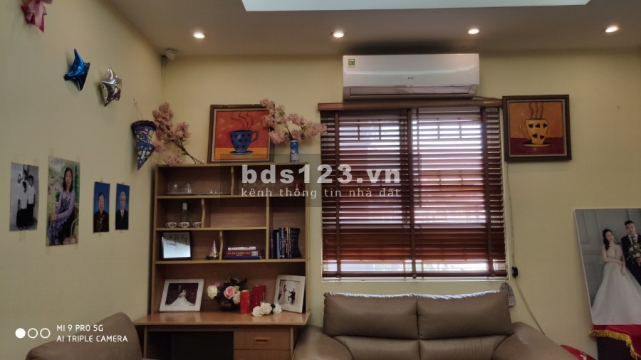 Bán nhà đường Hoàng Hoa Thám, Nhà đẹp, Lô góc 3 mặt thoáng diện tích 51M, nhà xây 4 tầng, MT 4.6M gía chào 4.5 tỷ 0964826656