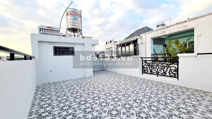 Bán nhà riêng Quận 10 - 35m2 - 4 Tầng - chỉ 4.45 tỷ.TL