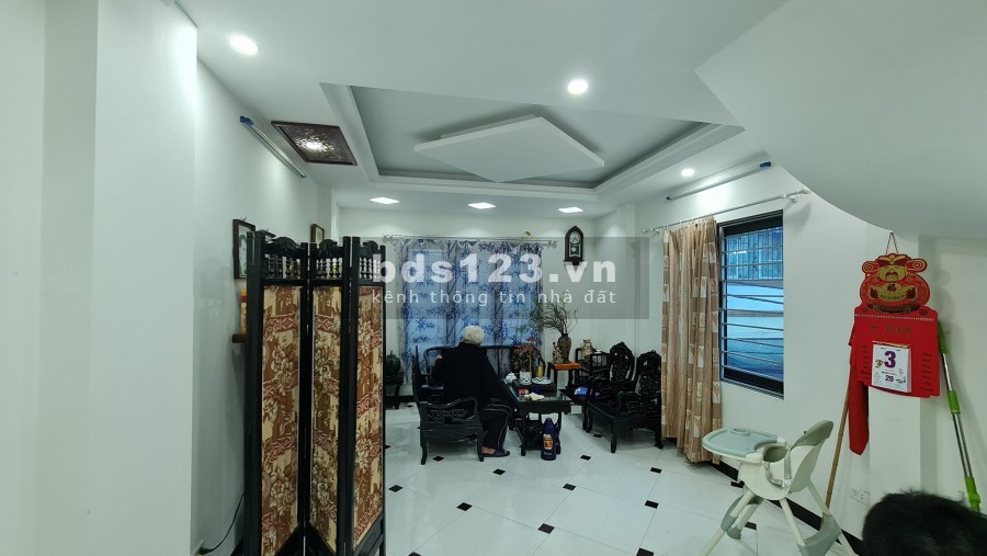 Bán Nhà Đẹp Định Công - Gara ÔTô - K.Doanh. 4 tỷ 4