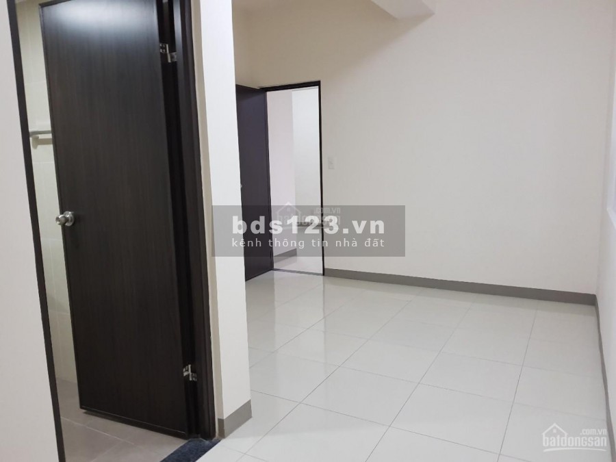 Cho thuê căn hộ tầng cao dtsd 65m2, 2 PN, có sẵn đồ cơ bản, cc Sky 9, giá 6.5 triệu/tháng