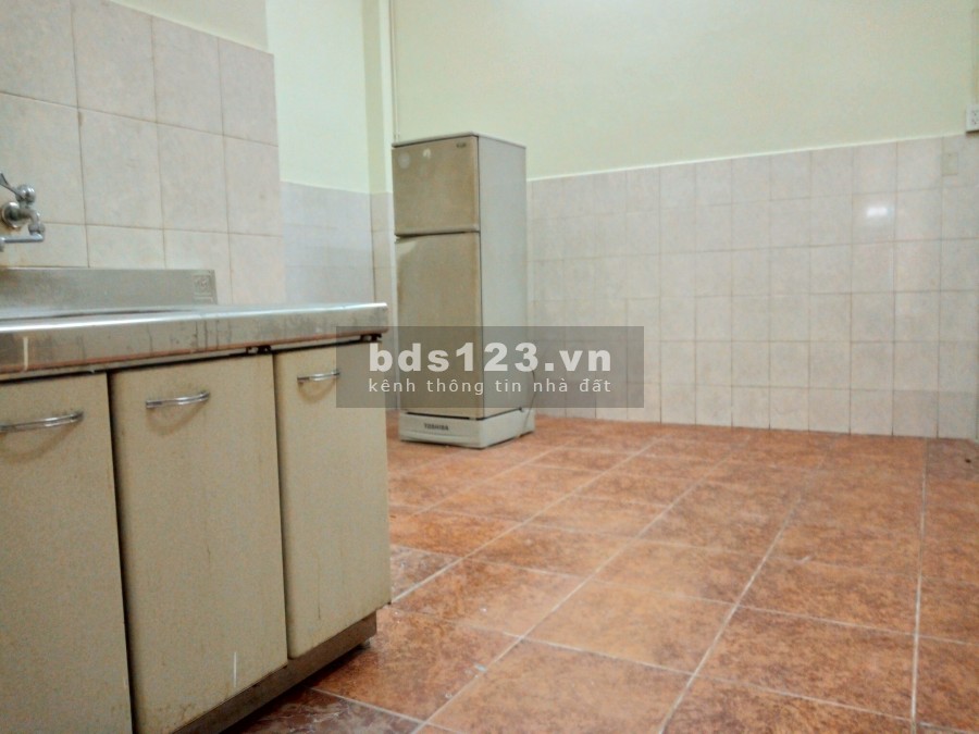 Nhà hướng đông, hẻm xe tải đường Thoại Ngọc Hầu , tiện ở và kinh doanh, khu ngã tư bốn xã, 13 triệu/tháng ( chính chủ cho thuê, miễn trung gian)