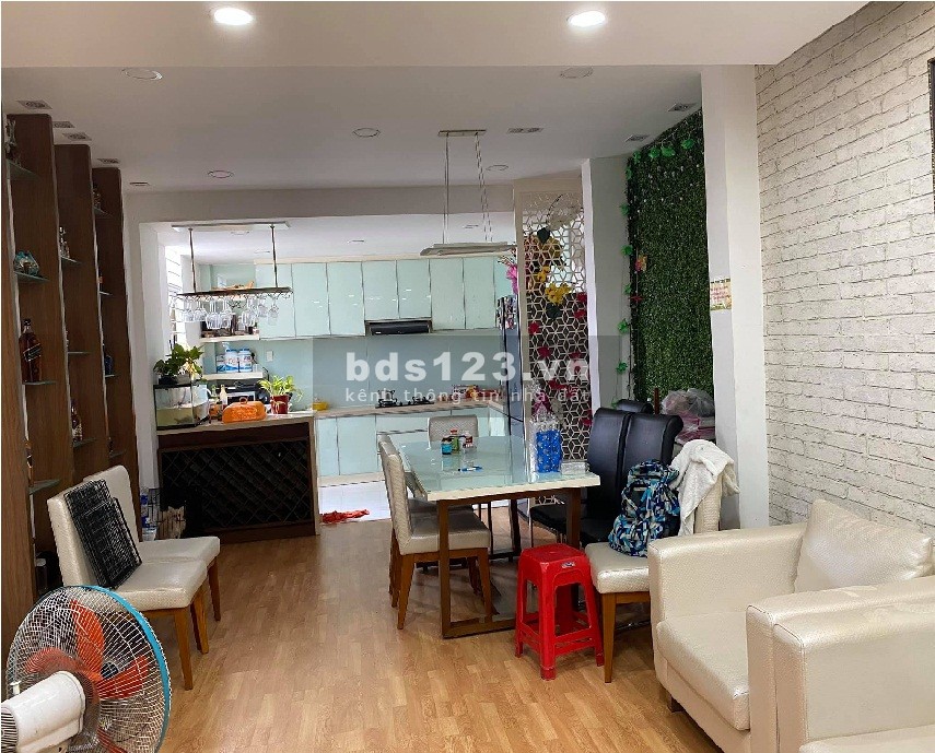 Nhà bán 3 tầng 62m2 hxh Phạm Văn Chiêu Gò Vấp 4.6 tỷ thương lượng