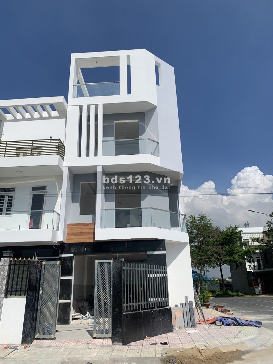Còn 3 căn góc 2 mặt tiền KDT Nhà Xinh HomeGarden giá 1.5 tỷ