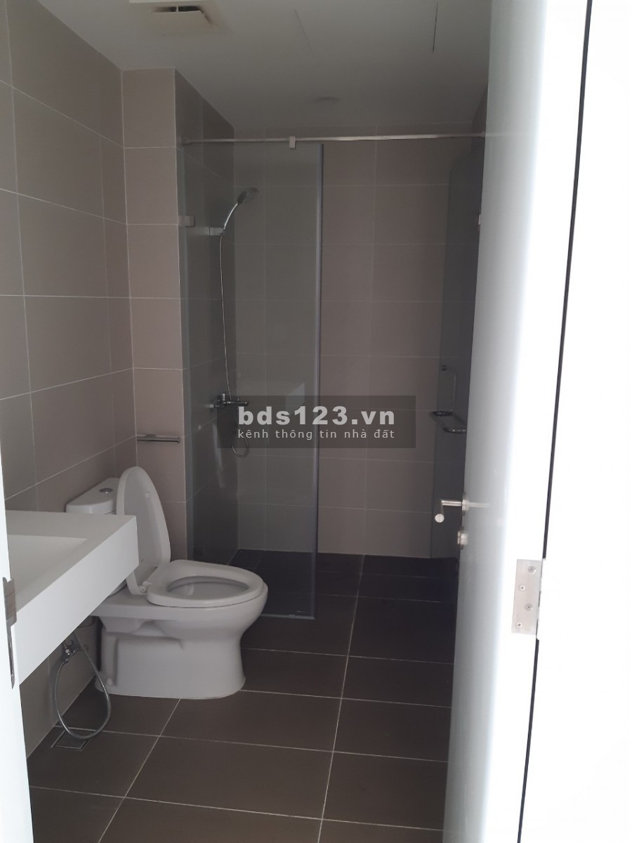 Chính chủ bán cắt lỗ căn hộ Kosmo Tây Hồ- 80m2- giá 3 tỷ 2 ( bao sang tên).