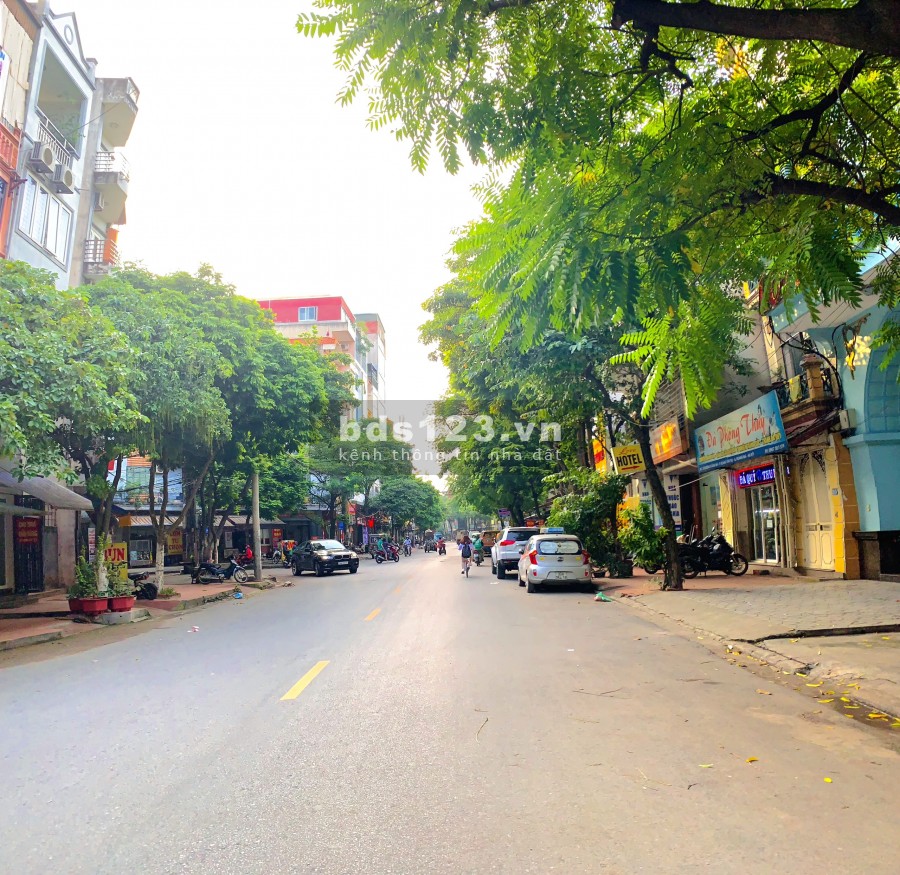 Bán Đất KPL 213 Trần Đại Nghĩa ( ngõ tự do) 120m2, thoáng trước sau, ô tô vào nhà. Đã xin GPXD 6 tầng