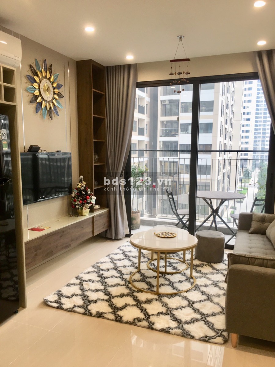 Chính chủ cho thuê căn 2N, full NT, view quảng trường tại Vinhomes Smart City. 7.5 tr/th