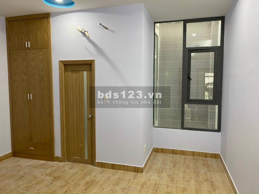 Bán nhà đường số 25 phường Hiệp Bình Chánh quận Thủ Đức gần siêu thị GiGaMall khu ven sông