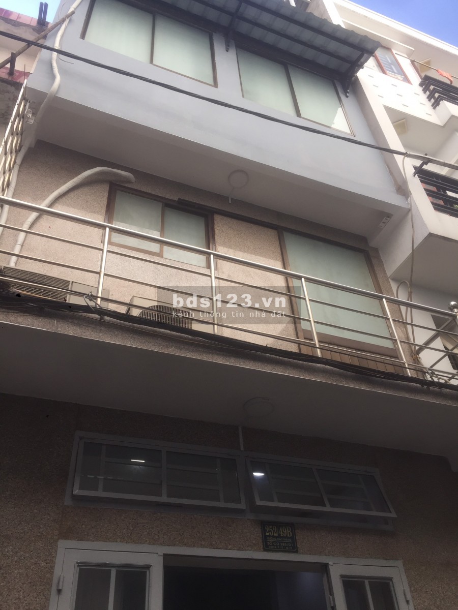 Nhà hạ giá HXH cách mặt tiền 2 căn. 252/49B Cao Thắng, P12, Q10. DT: 3,9m x 6m dtsd 60m2 sàn. Hoa hồng 1% cho MG
