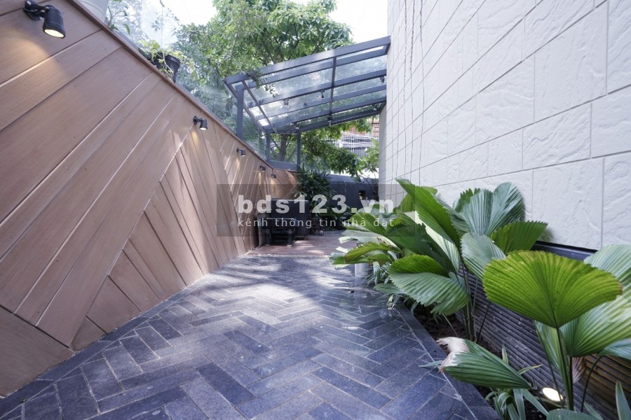 Bán Villas Nhật Q.2 - Góc 2 MT full nội thất, Thiết kê tinh sảo áp dụng tỉ lệ vàng