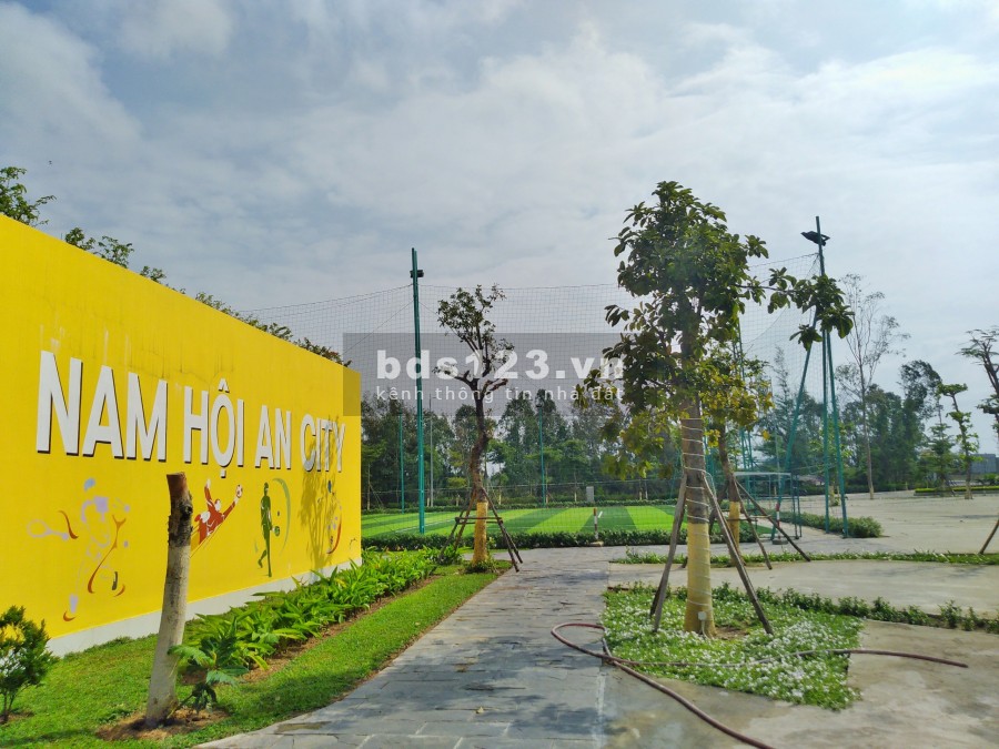 Bán đất tặng nhà thô 3 tầng view sông, gần Casamia