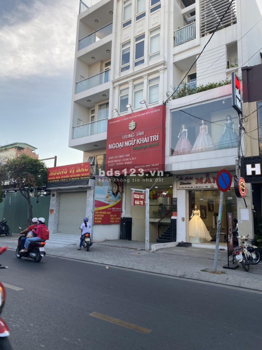 Bán nhà đẹp 4X16m mặt tiền đường Lâm Văn Bền, Phường Tân Quy, Quận 7