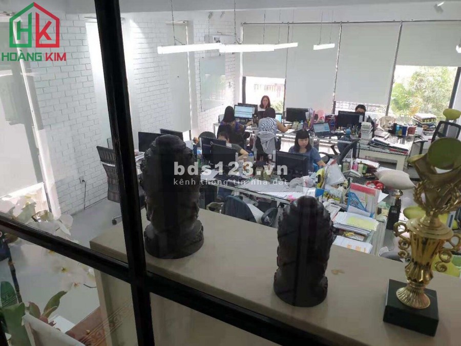 Cho thuê Nhà mới giá rẻ khu Vip Phổ Quang P2, Tân Bình. 1T4L. DT 5.5x20m