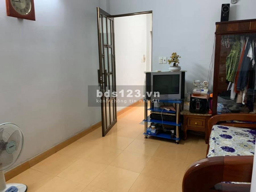 Xe hơi vào nhà, Núi Thành, P13 Tân Bình, 80m2, 3tầng,4x20m, Hiếm có,chỉ 9tỷ.ĐT 0936539463