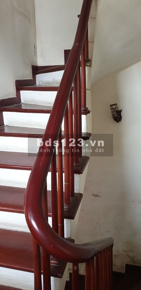Nhà 40m2 X4 tầng số 5 ngõ 73 đông thiên