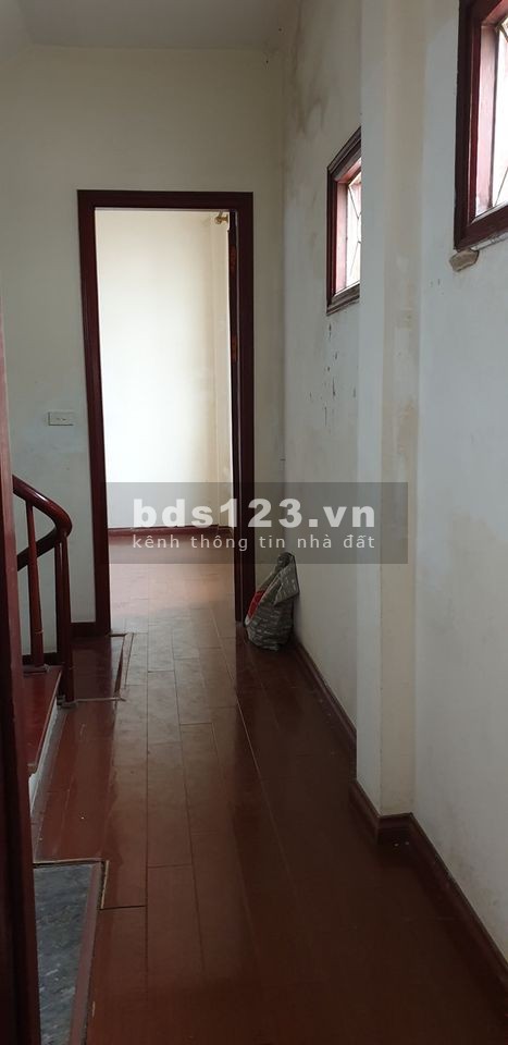 Nhà 40m2 X4 tầng số 5 ngõ 73 đông thiên